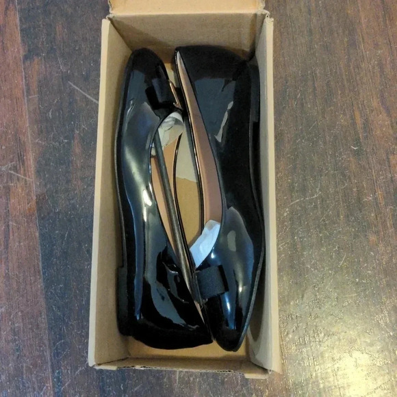 Journee Collection Kim 2 Ballet Flat Black Faux Leather - Picture 2 of 10